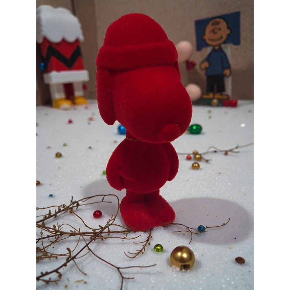Peanuts 75th Anniversary Snoopy flocked